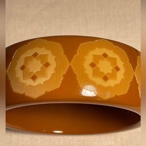Tiffany & Co. Paloma Picasso Tan Caramel Zellige Resin Bangle with pouch and box
